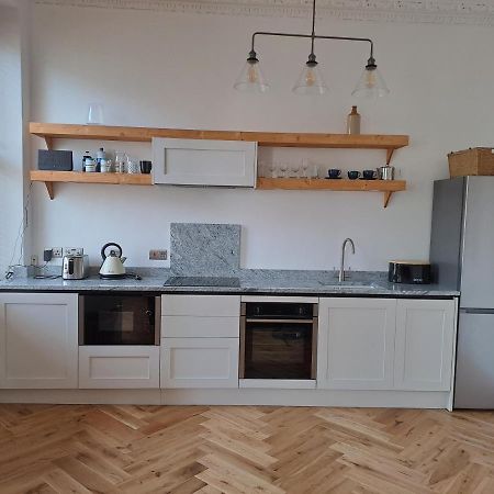 Spinnaker - Self Catering Apartment, Tenby Εξωτερικό φωτογραφία
